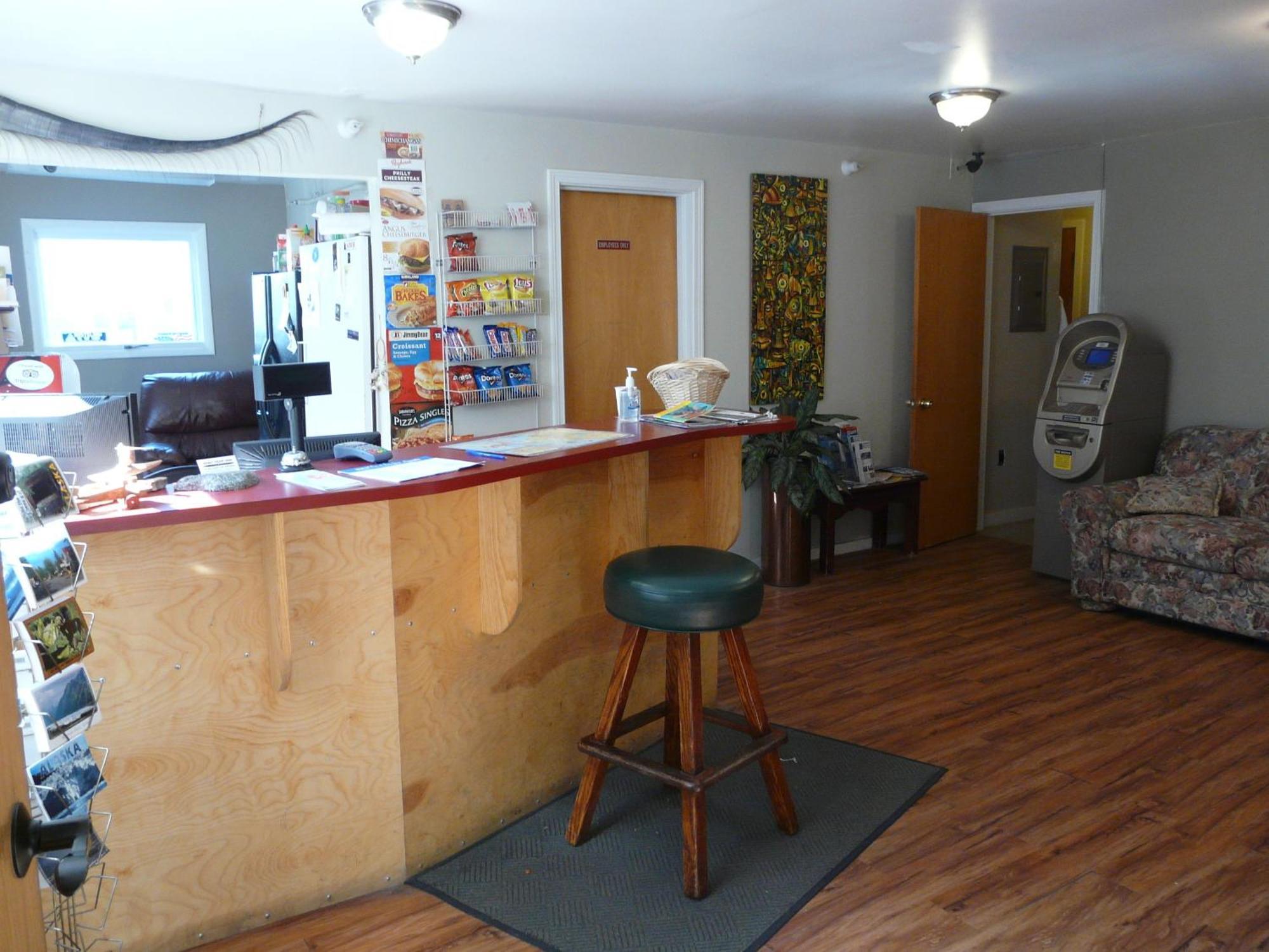 Bent Prop Inn & Hostel Of Alaska - Downtown แองเคอเรจ ภายนอก รูปภาพ