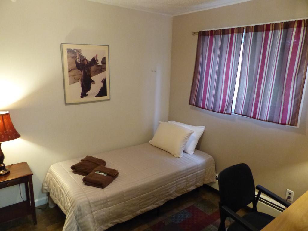 Bent Prop Inn & Hostel Of Alaska - Downtown แองเคอเรจ ภายนอก รูปภาพ