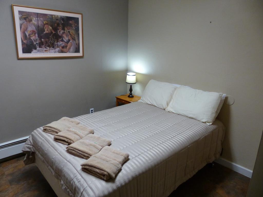 Bent Prop Inn & Hostel Of Alaska - Downtown แองเคอเรจ ภายนอก รูปภาพ
