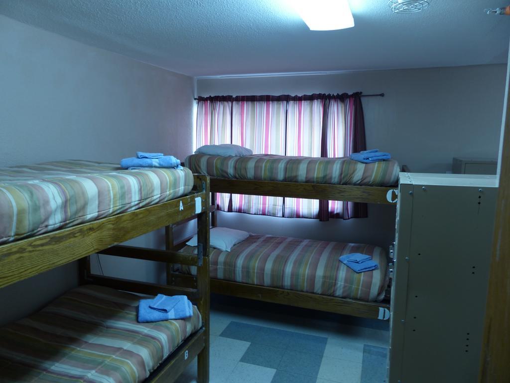 Bent Prop Inn & Hostel Of Alaska - Downtown แองเคอเรจ ภายนอก รูปภาพ