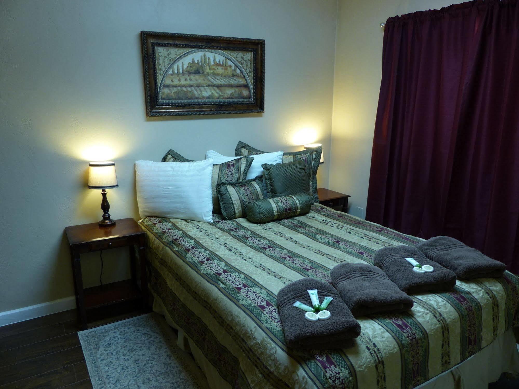 Bent Prop Inn & Hostel Of Alaska - Downtown แองเคอเรจ ภายนอก รูปภาพ