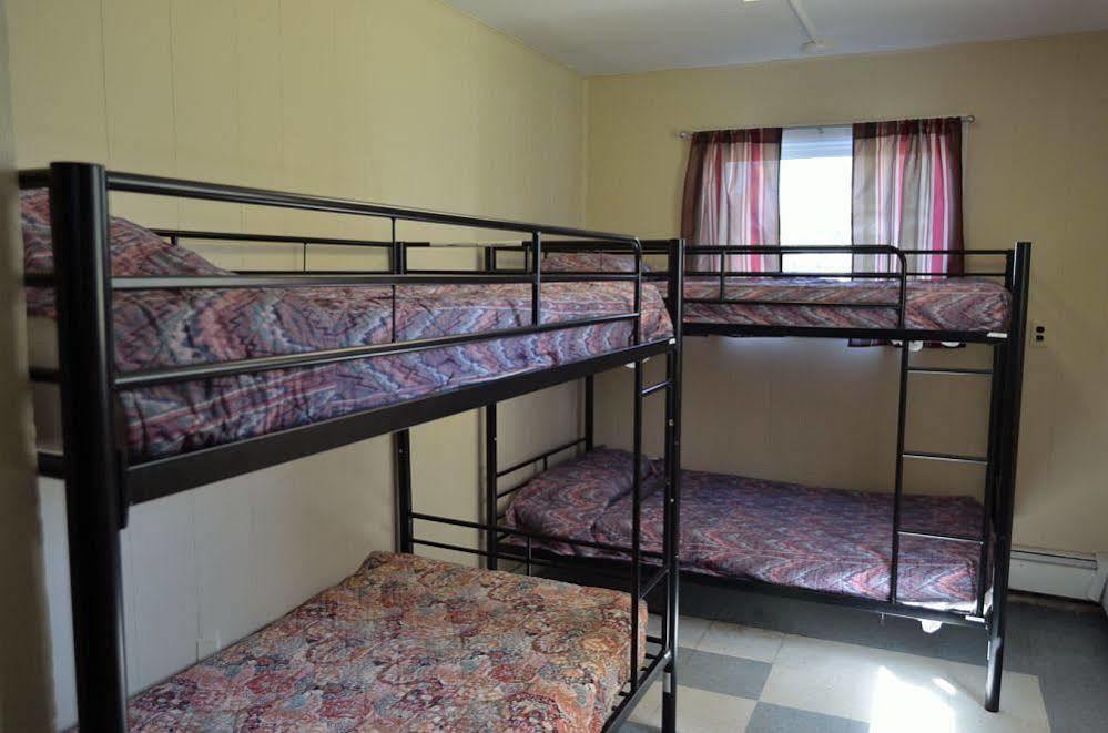 Bent Prop Inn & Hostel Of Alaska - Downtown แองเคอเรจ ภายนอก รูปภาพ